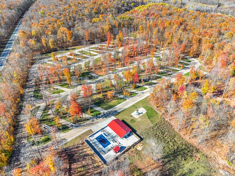 More Photos Of 10422 Cadillac Hwy, Thompsonville Hotel For Sale