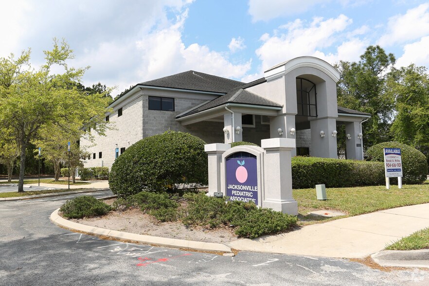 More Photos Of 8774 Perimeter Park Blvd, Jacksonville Medical For Sale