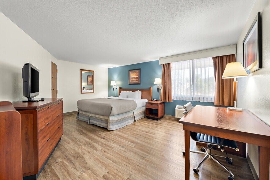 More Photos Of 600 Oasis Rd, Black River Falls Hotel For Sale