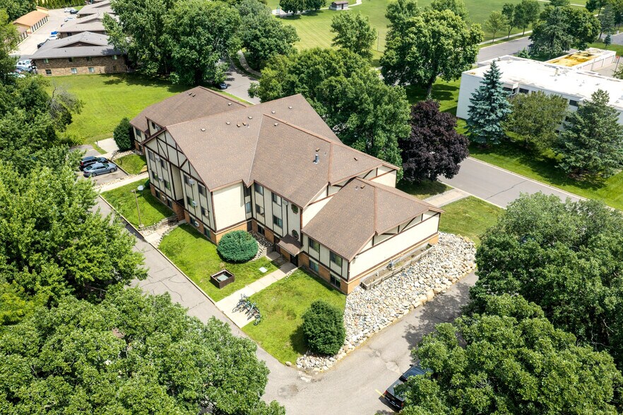 More Photos Of 835 Driftwood Dr, Saint Cloud Apartments For Sale