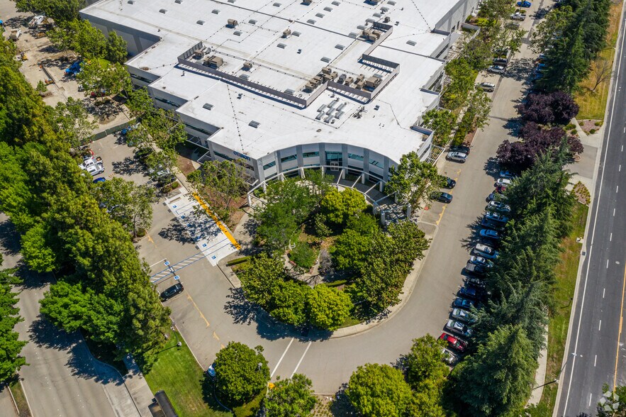 More Photos Of 4225 Hacienda Dr, Pleasanton Warehouse For Lease