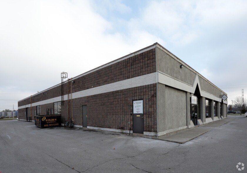More Photos Of 745 Bridge St, Waterloo Office For Lease