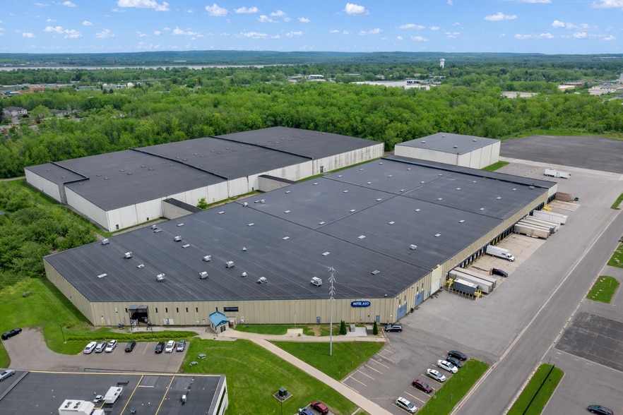 More Photos Of 7245 Henry Clay Blvd, Liverpool Distribution For Lease