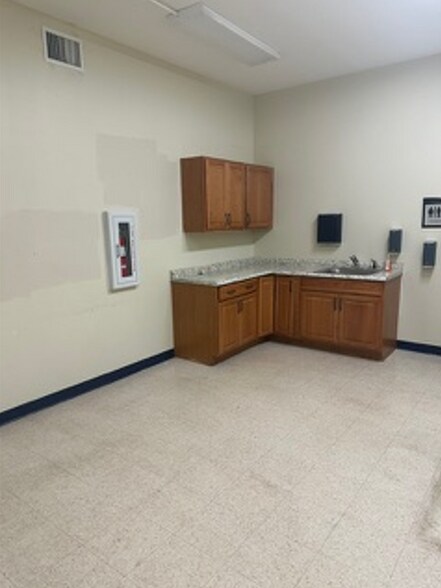 More Photos Of 441 Piney Forest Rd, Danville Office For Lease