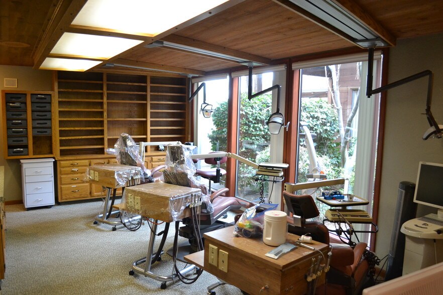 More Photos Of 6161 Clark Rd, Paradise Medical For Sale