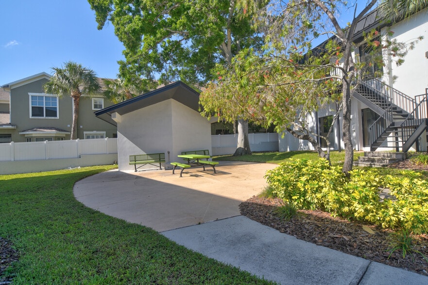 More Photos Of 12945 Seminole Blvd, Largo Office For Lease