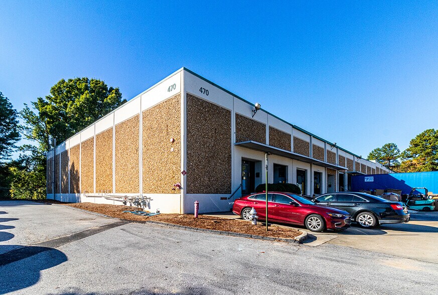 More Photos Of 470 Plaza Dr, College Park Warehouse For Lease