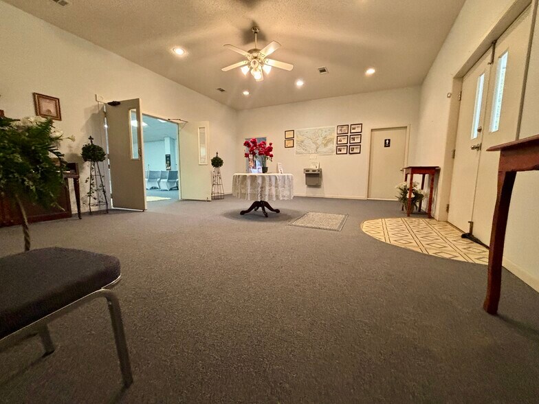 More Photos Of 5097 FM 1374 Rd, Huntsville Specialty For Sale