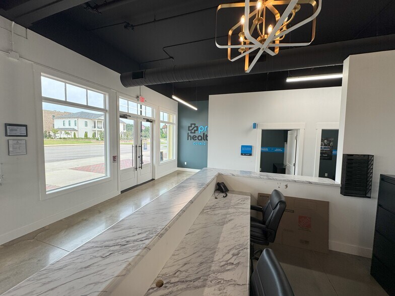 More Photos Of 6376 Silo Square Lane South, Southaven Storefront For Lease