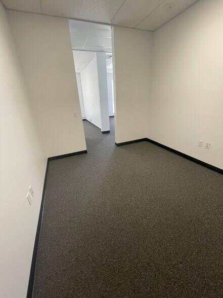 More Photos Of 5500-5510 S Soto St, Vernon Warehouse For Sale