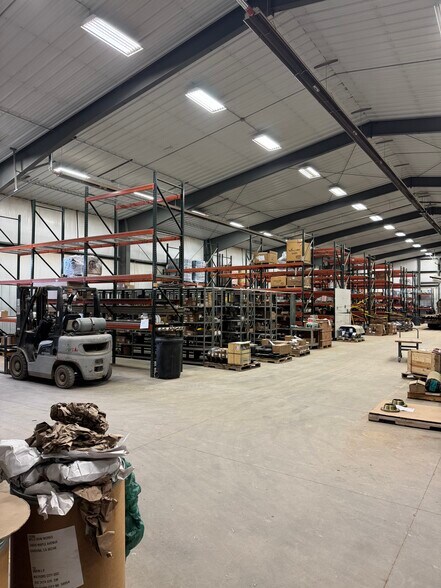 More Photos Of 309 24th Ave SW, Watford City Industrial For Sale