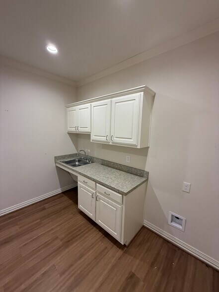 More Photos Of 8668 John Hickman Pkwy, Frisco Medical For Lease