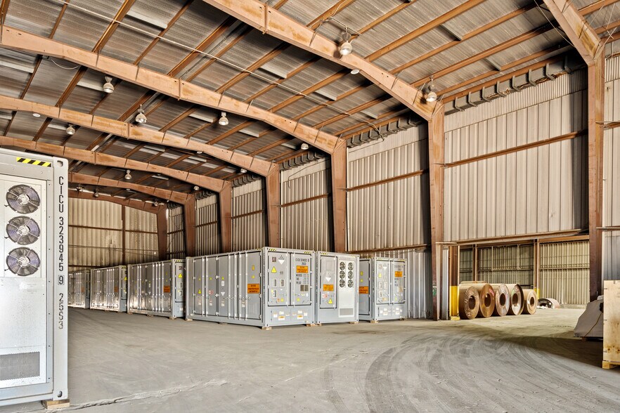 More Photos Of 601 McFarland St, Houston Warehouse For Lease