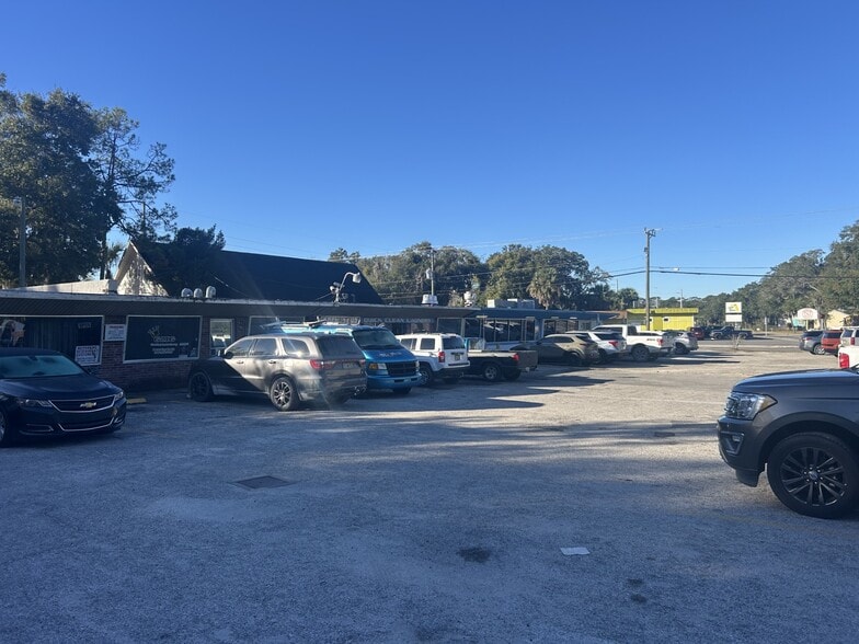 More Photos Of 2312 Crill Ave, Palatka Office For Lease