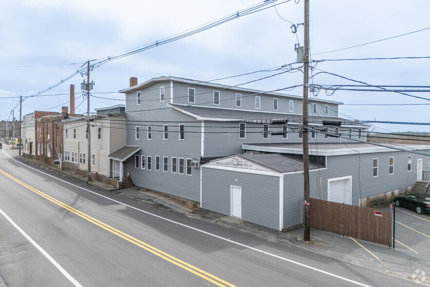 More Photos Of 1011-1057 Main St, Hanson Warehouse For Sale