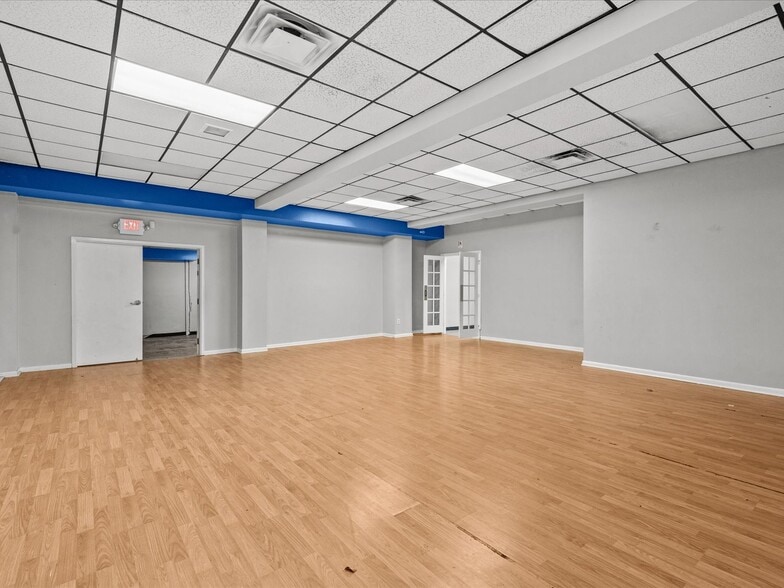More Photos Of 61 W Central Ave, Lake Wales Flex For Sale