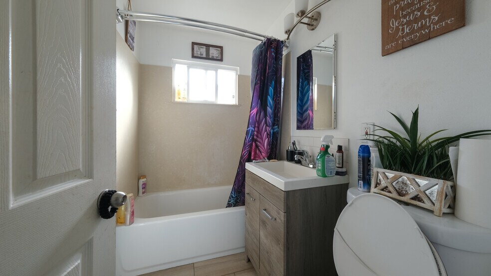 More Photos Of 2120 E 22nd St, Oakland Apartments For Sale