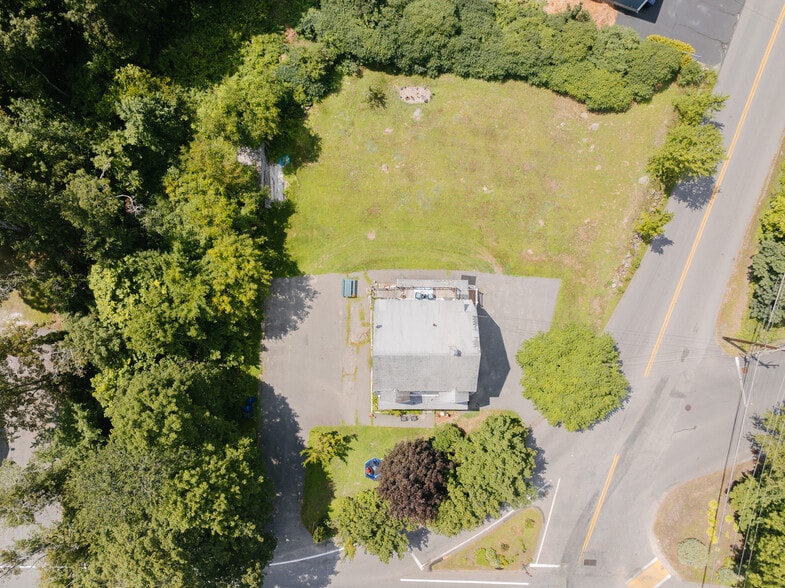 More Photos Of 1236 Mammoth Rd, Dracut Land For Lease