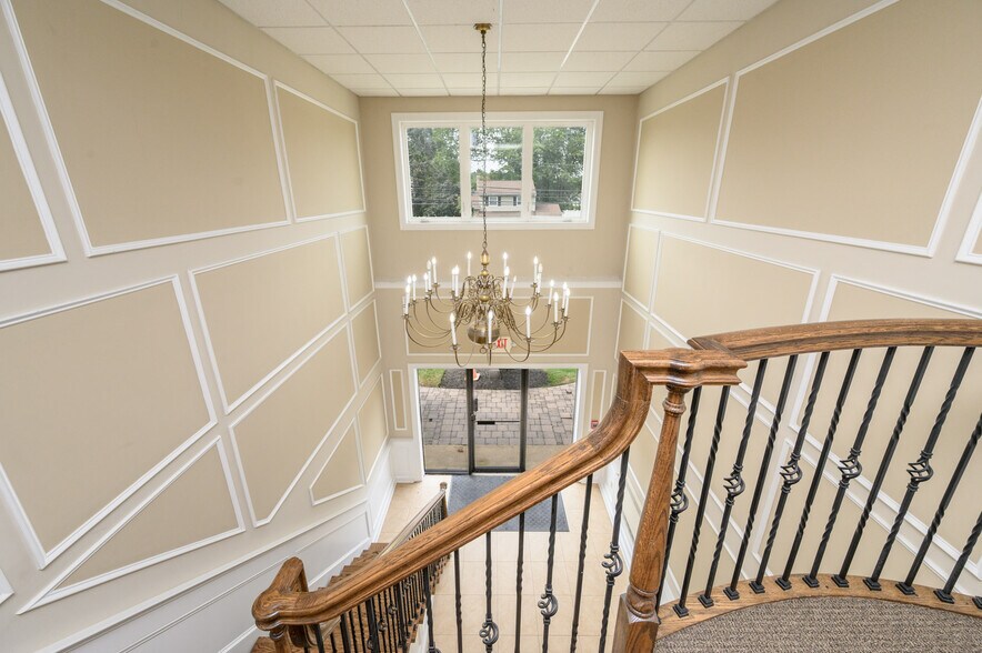 More Photos Of 727 Raritan Rd, Clark Loft Creative Space For Lease