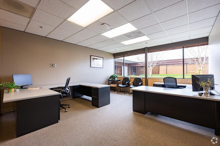 More Photos Of 131 Stony Cir, Santa Rosa Coworking Space