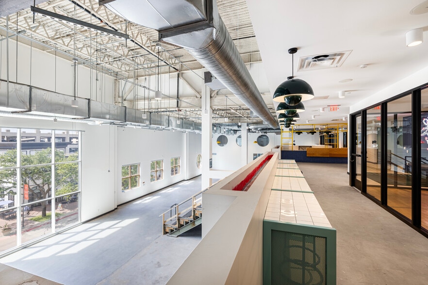 More Photos Of 7401 Lone Star Dr, Plano Unknown For Lease