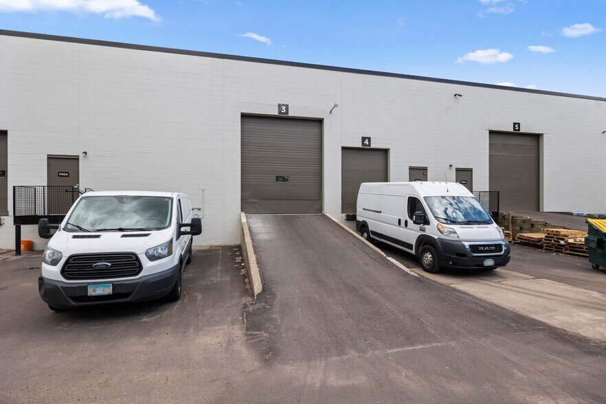 More Photos Of 771-783 NE Harding St, Minneapolis Warehouse For Lease