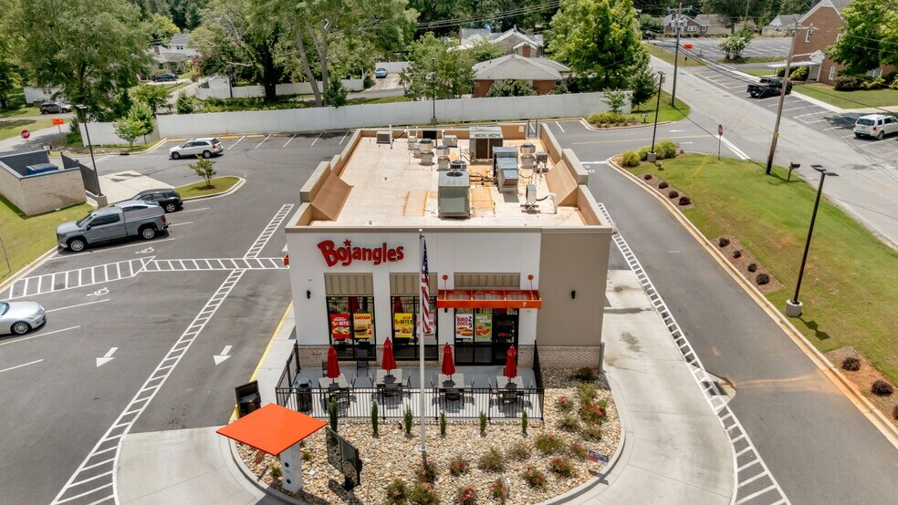 More Photos Of 627 W Main St, Williamston Restaurant For Sale