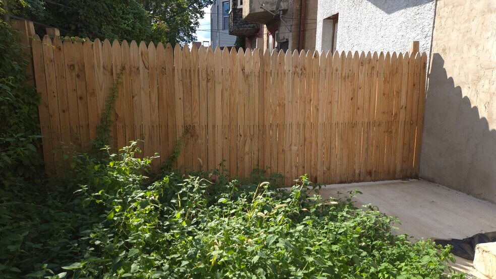 More Photos Of 1508 W Tioga St, Philadelphia Apartments For Sale