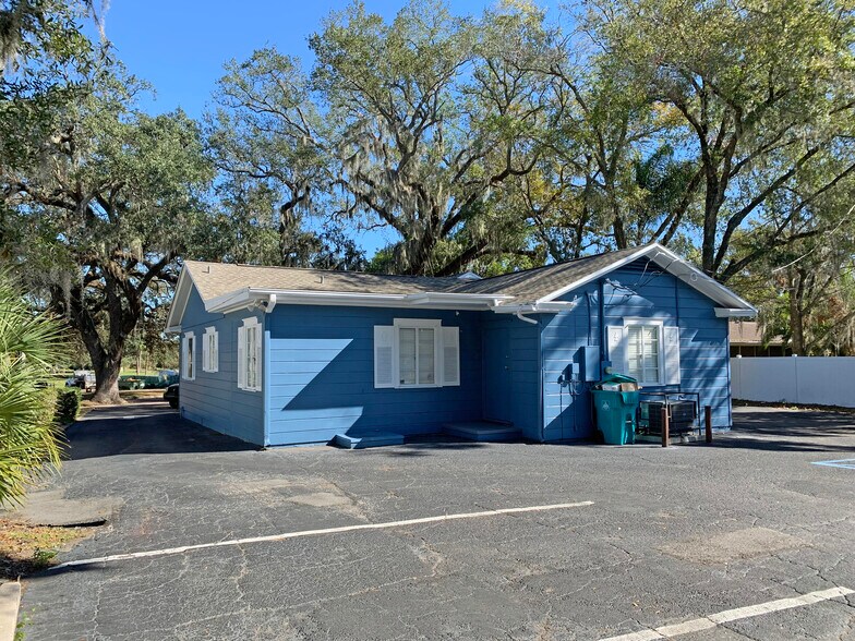 More Photos Of 924 Delaney Ave, Orlando Office Residential For Sale