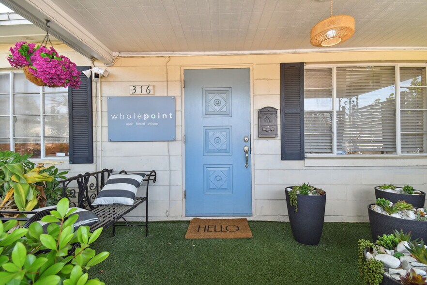 More Photos Of 3019 W Azeele St, Tampa Loft Creative Space For Sale