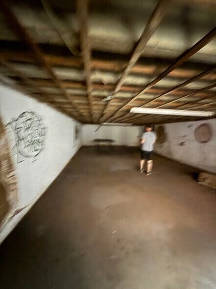 More Photos Of 12 NE 8th St, Oklahoma City Service For Sale