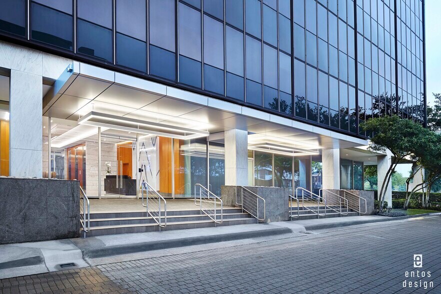 More Photos Of 4040 N Central Expy, Dallas Office For Lease