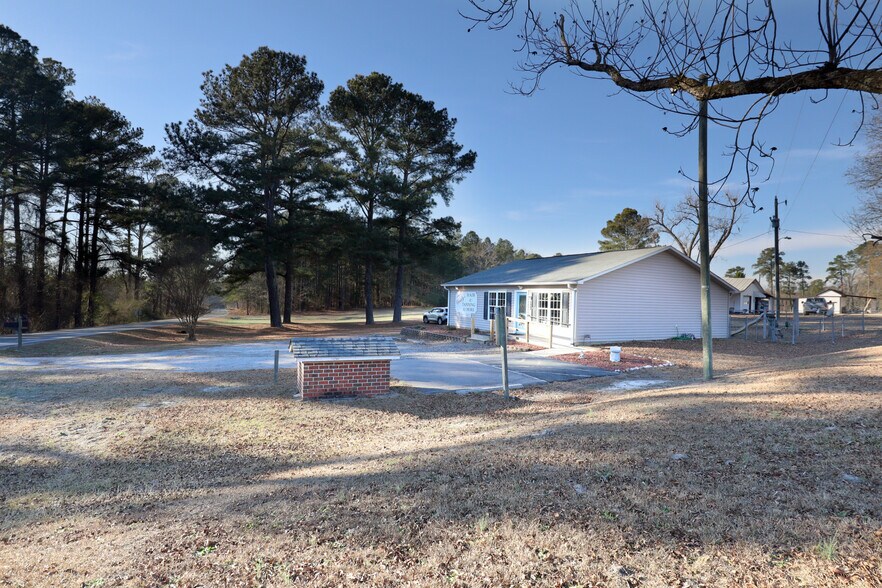 More Photos Of 3133 Vass Carthage Rd, Carthage Freestanding For Sale