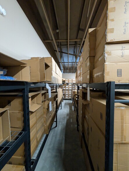 More Photos Of 4236 London Rd, Eau Claire Flex For Lease