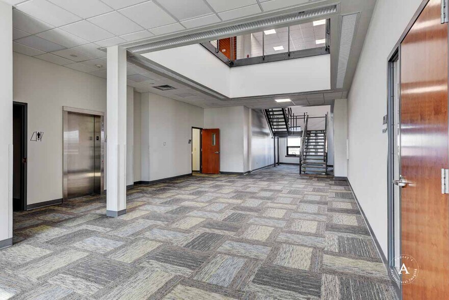 More Photos Of 754 River Rock Dr, Helena Office For Lease