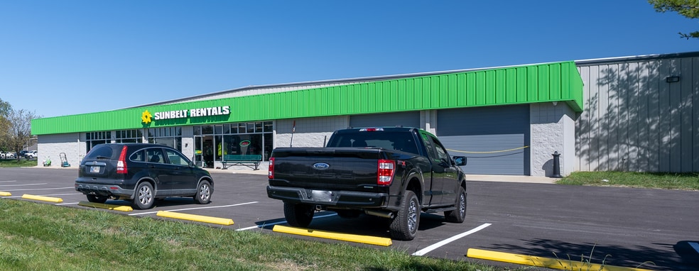 More Photos Of 16915 Westfield Park Rd, Westfield Auto Repair For Sale