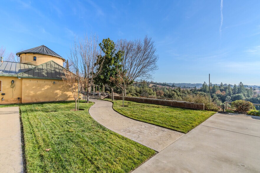 More Photos Of 5200 Di Arie Road, Mount Aukum Winery Vineyard For Sale