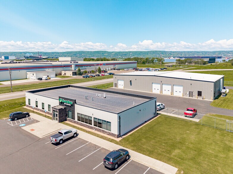 More Photos Of 3131 Halvor Ln, Superior Light Distribution For Lease