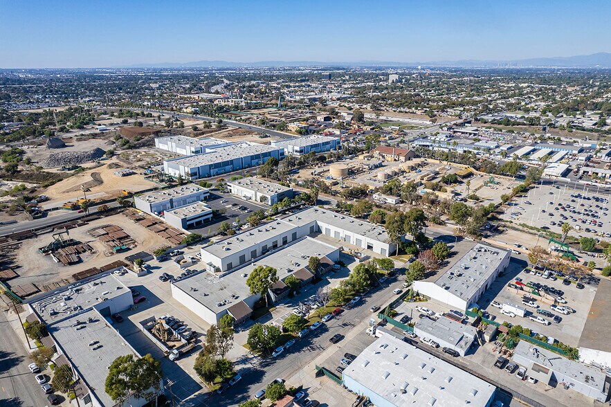 More Photos Of 2829-2871 Gundry Ave, Signal Hill Warehouse For Sale