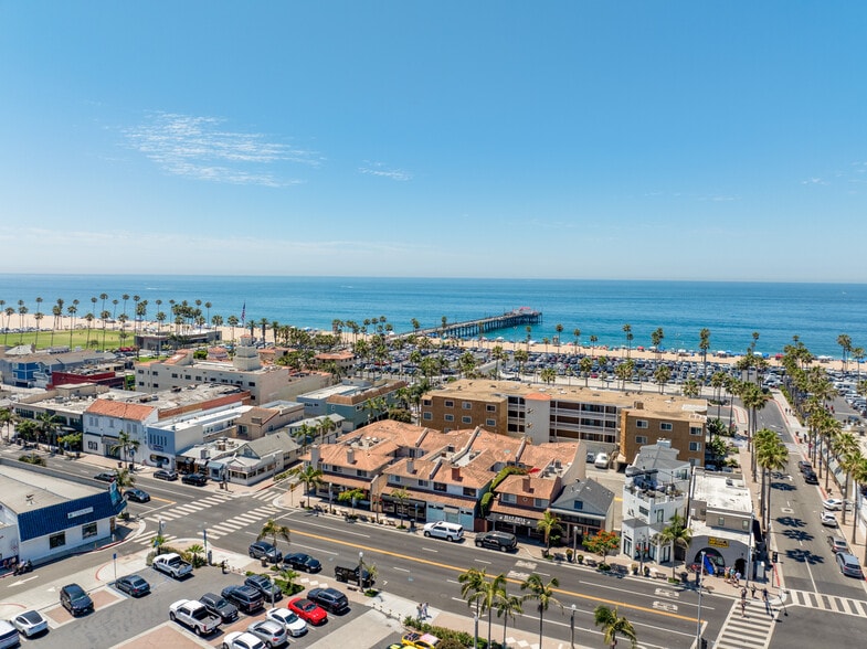 More Photos Of 611-615 E Balboa Blvd, Newport Beach Storefront Retail Residential For Sale