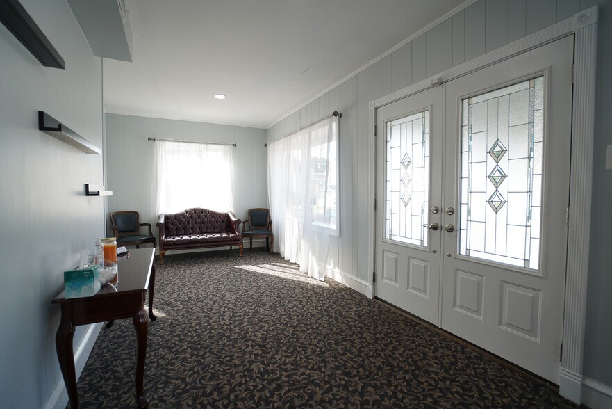 More Photos Of 625 Byberry Rd, Philadelphia Funeral Home For Sale