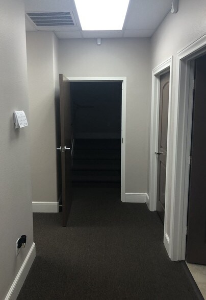 More Photos Of 456 Park Grove Dr, Katy Medical For Lease