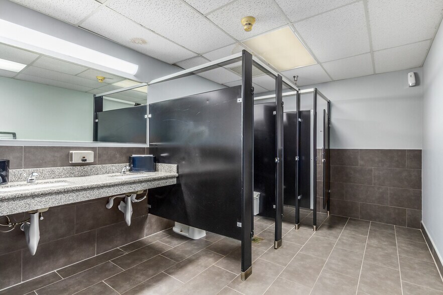 More Photos Of 655 E University Dr, Mesa Schools For Sale