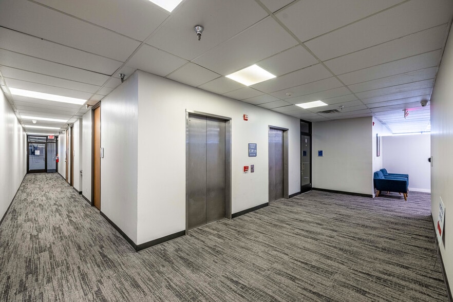 More Photos Of 3200 W Pleasant Run Rd, Lancaster General Retail For Lease