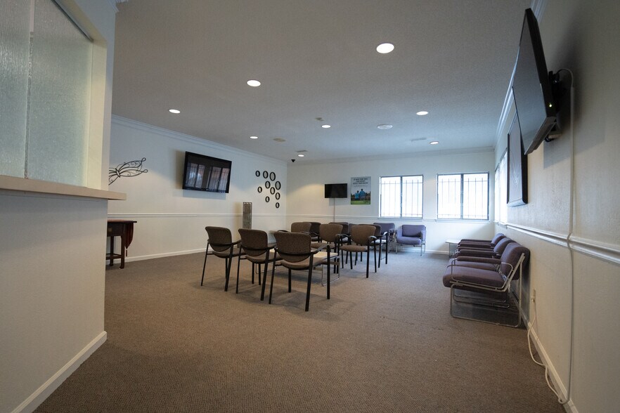 More Photos Of 2950 Stone Hogan Connector Rd SW, Atlanta Medical For Sale