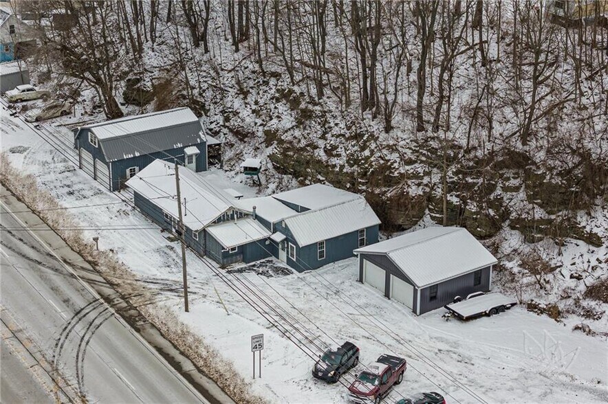 More Photos Of 1016 State Route 13, Cortland Flex For Sale