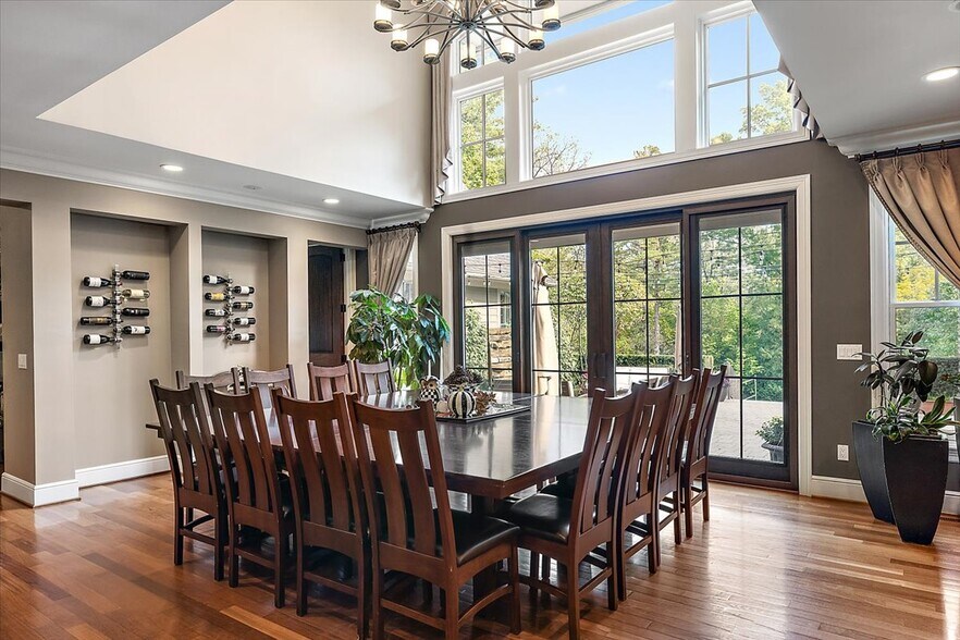 More Photos Of 1330 Oxford Rd, Bloomfield Hills Specialty For Sale