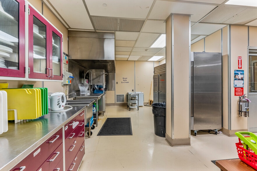 More Photos Of 2200 Cottontail Ln, Somerset Schools For Sale
