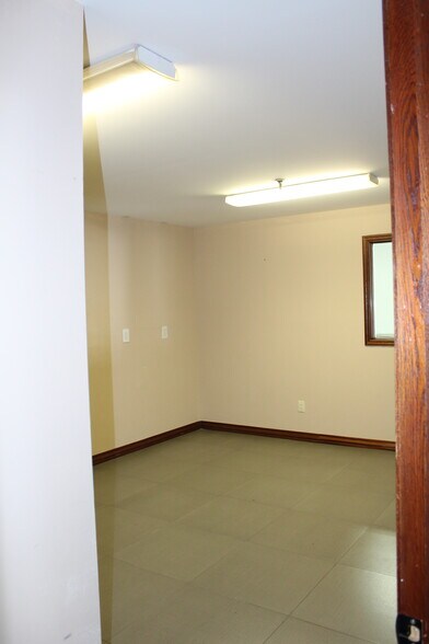 More Photos Of 1970 NW 70th Ave, Miami Warehouse For Lease