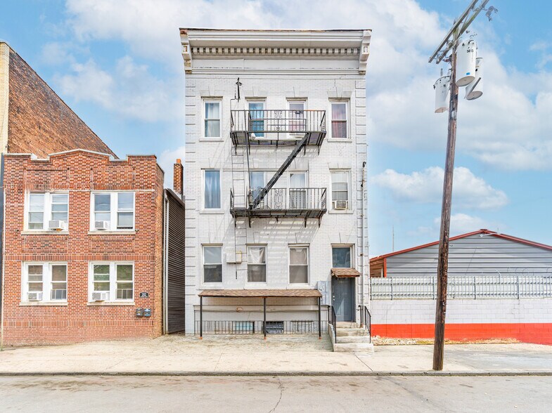 More Photos Of , Newark Multifamily For Sale